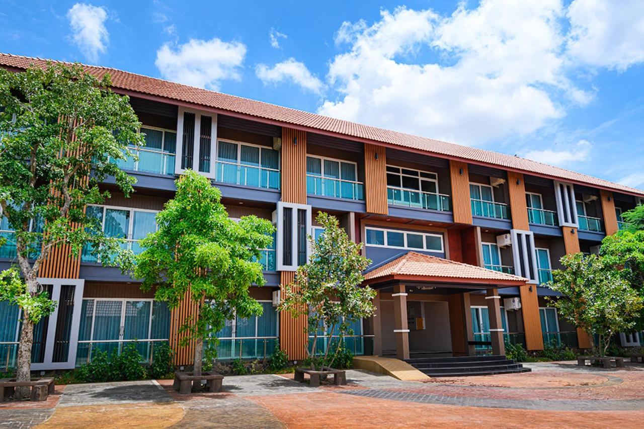 Avarin Resort Pak Chong Exteriör bild