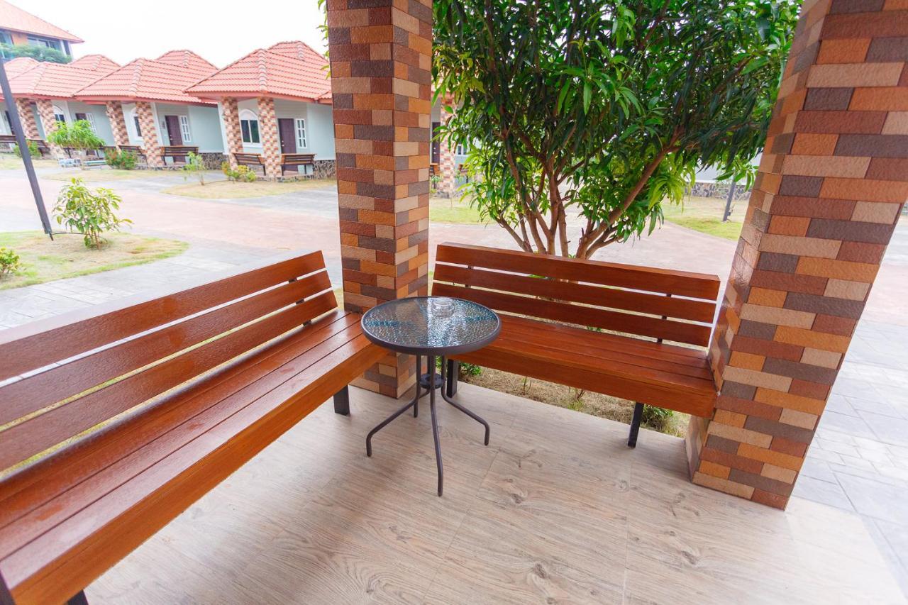 Avarin Resort Pak Chong Exteriör bild